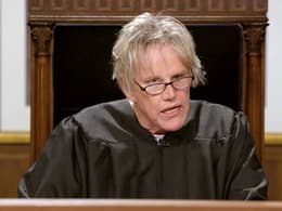 Gary Busey: Pet Judge